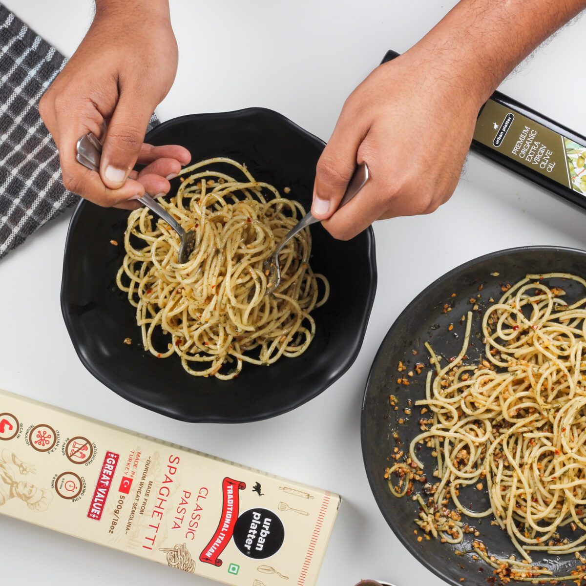 Traditional Italian Classic Spaghetti Pasta